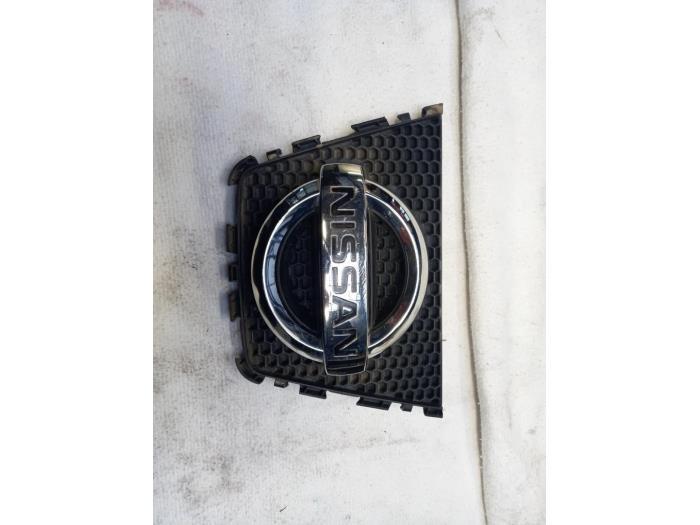 Embleem van een Nissan Qashqai, Ophalen of Verzenden, 3 maanden garantie, Gebruikt, Nissan