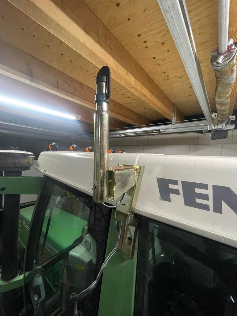 Fendt Zwaailampsteun fendt  500c serie, Auto-onderdelen, Carrosserie en Plaatwerk, Bumper, Nieuw, Ophalen of Verzenden