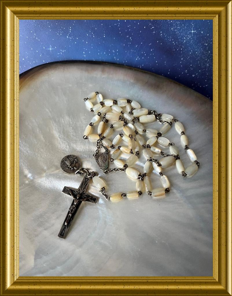 Oude parelmoer rozenkrans, Antiek en Kunst, Antiek | Religie, Ophalen of Verzenden