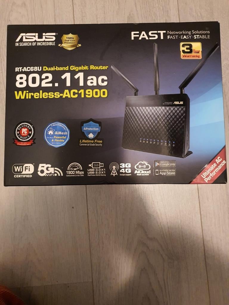 ASUS RT-AC68U Router - Wireless-AC1900, Computers en Software, Routers en Modems, Ophalen of Verzenden, Gebruikt, Router, ASUS