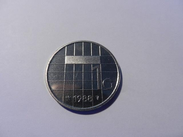 1 gld 1988 zie foto,s, Postzegels en Munten, Munten | Nederland, Ophalen of Verzenden, Koningin Beatrix, 1 gulden, Losse munt