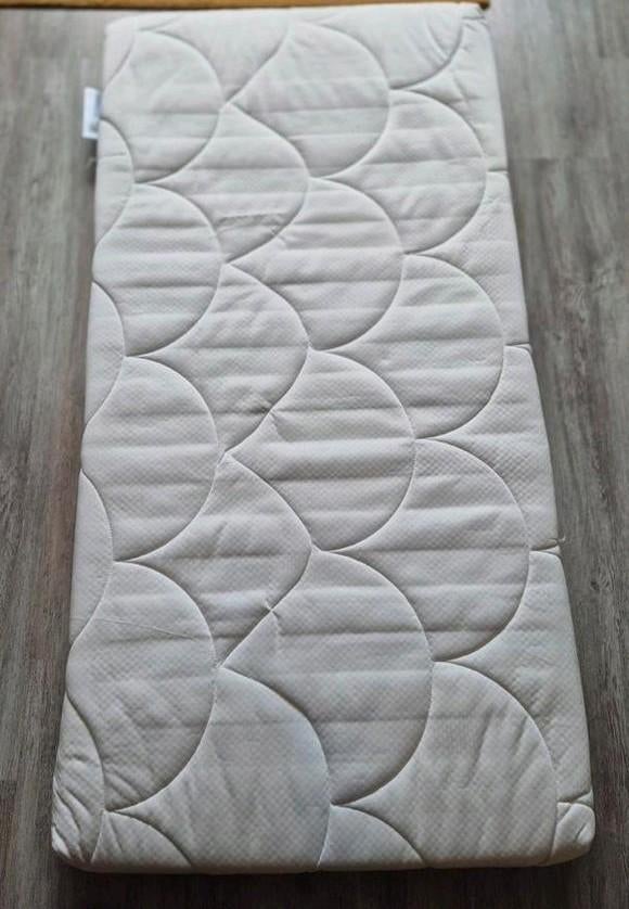 Matras + beddengoed, Kinderen en Baby's, Ophalen, Gebruikt, Jongetje of Meisje, Wit