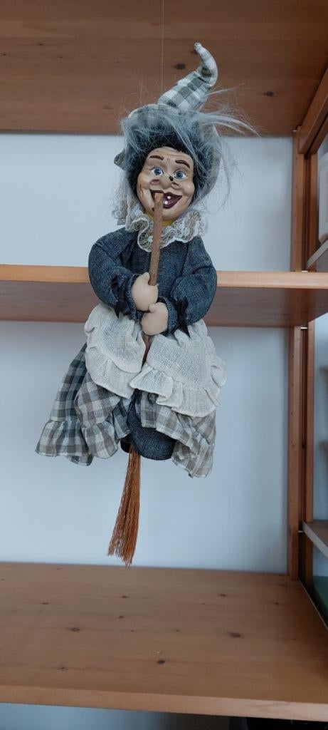 Heks pop 60 cm - Decoratie, Ophalen of Verzenden, Zo goed als nieuw, Pop