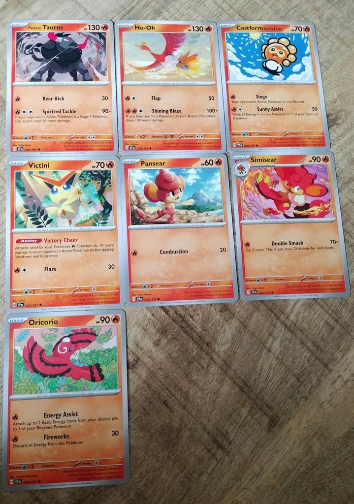 Surging Sparks pokemon zeer goede staat, Verzenden, Zo goed als nieuw, Meerdere kaarten