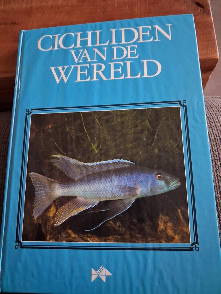 Cichliden van de Wereld - Prachtig Naslagwerk 13, Boeken, Ophalen of Verzenden, Gelezen, Natuur algemeen, Herre Geerts