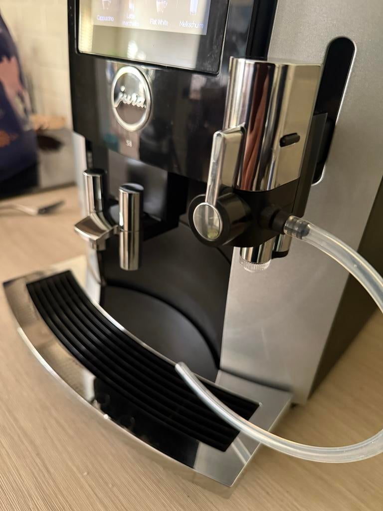 Jura S8 2021   - Gereviseerd - 6mnd Garantie, Gebruikt, Info@jura.com, Espresso apparaat, Jura