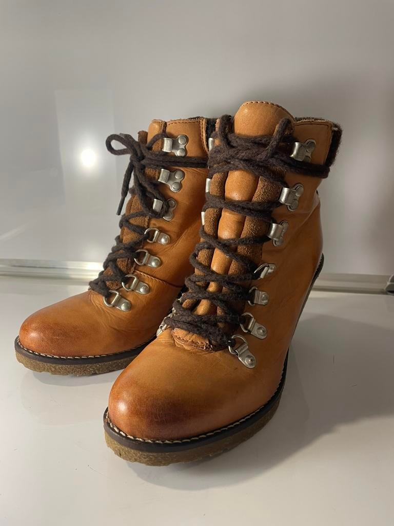 Sacha Cognac Leather Classic Learher Ankle Boots Mint 37, Kleding | Dames, Schoenen, Zo goed als nieuw, Lage of Enkellaarzen, Bruin