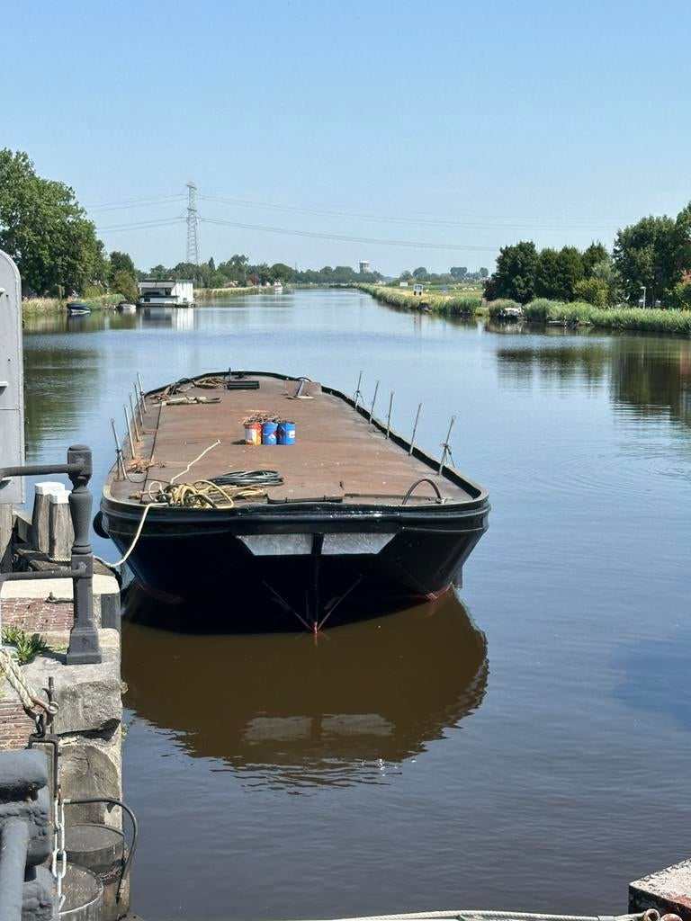 Dekschuit, Ophalen, Zo goed als nieuw, Diesel