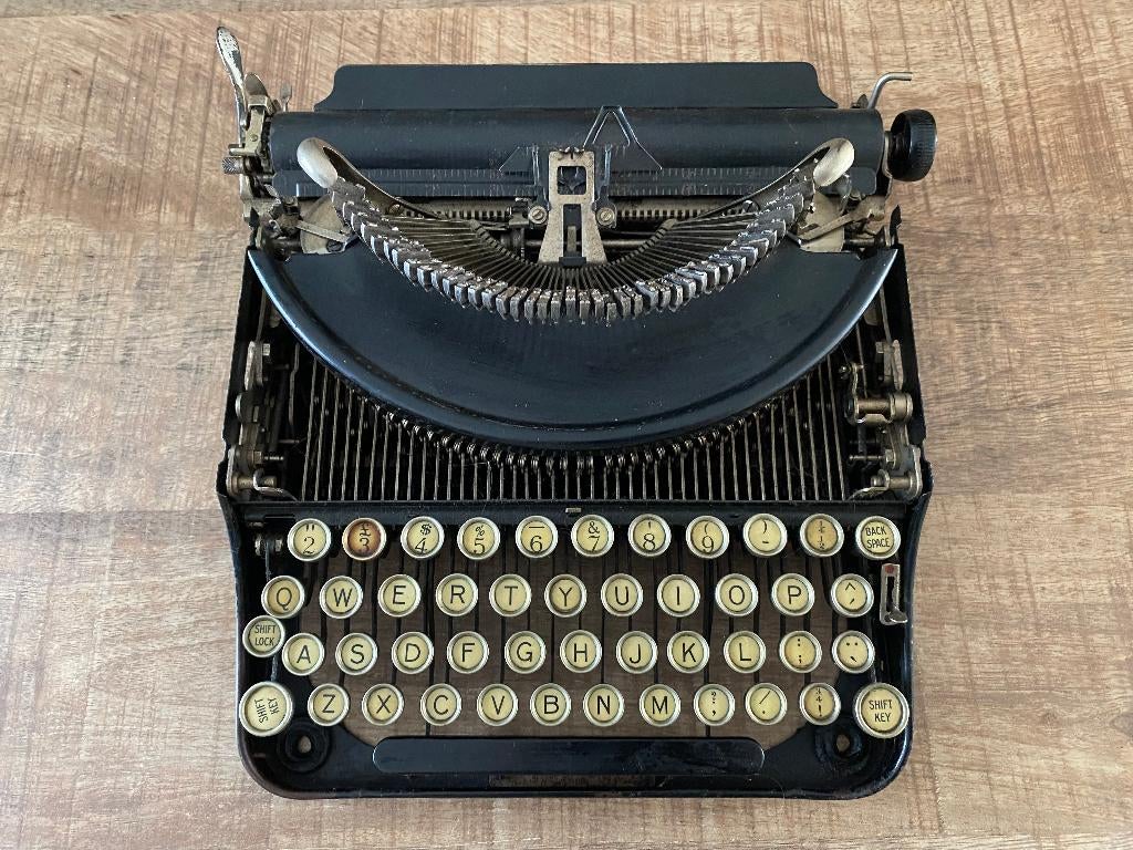 Remington Model 1 typemachine, Antiek en Kunst, Curiosa en Brocante, Ophalen of Verzenden