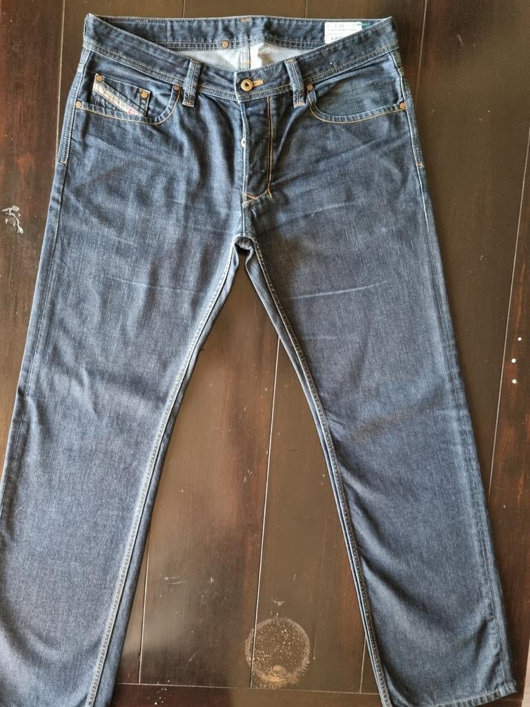ZGAN CLASSIC DIESEL LARKEE REGULAR STRAIGHT JEANS SIZE 34/32, Ophalen of Verzenden, Zo goed als nieuw, Blauw, W33 - W34 (confectie 48/50)