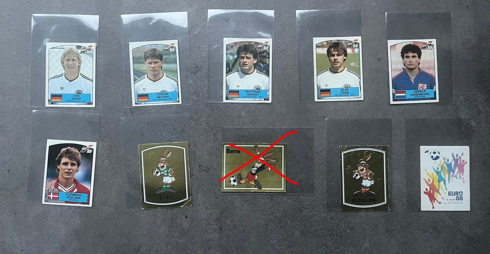 Panini ek 1988 9 verschillende plaatjes in goede staat, Verzenden, Zo goed als nieuw