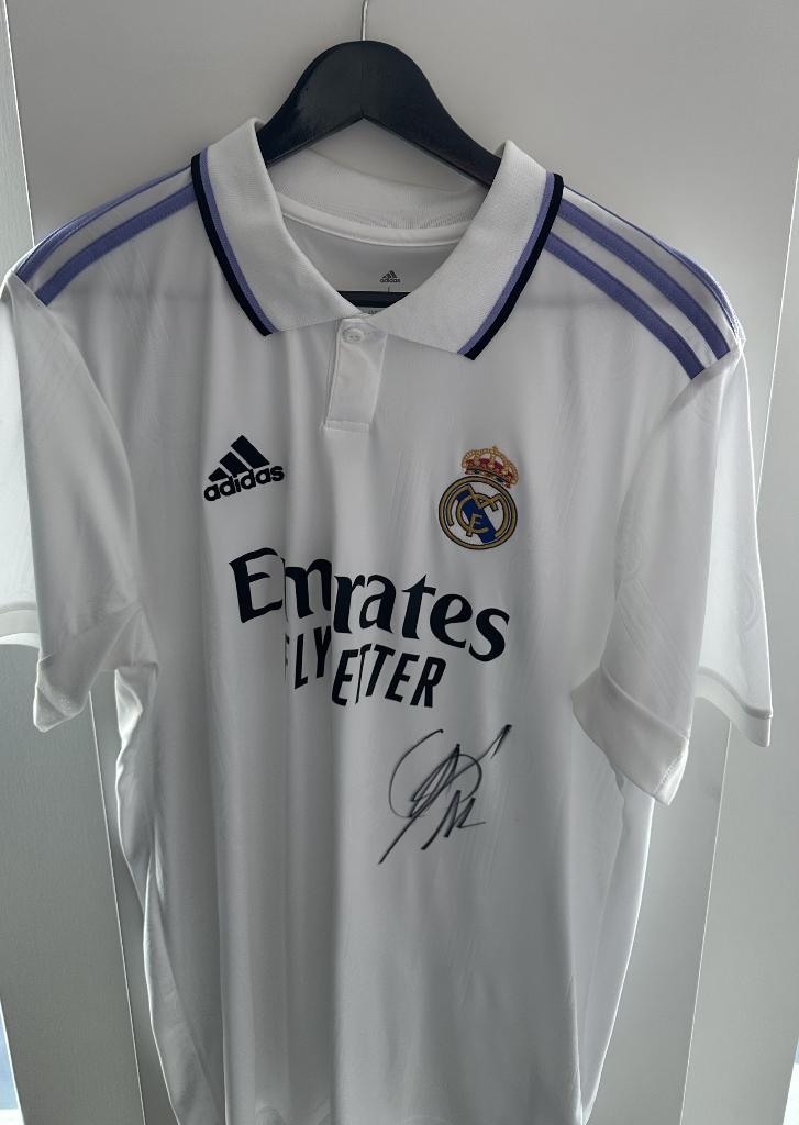 Gesigneerd Real Madrid shirt, Kleding | Heren, Sportkleding, Ophalen, Maat 52/54 (L), Wit, Zo goed als nieuw