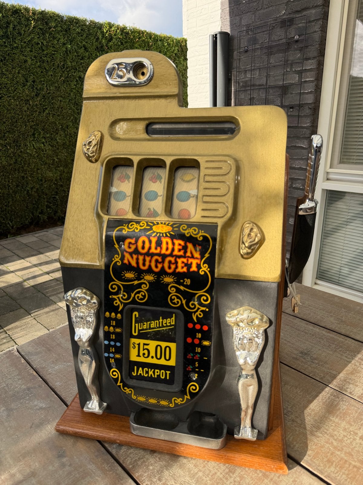 Mills eenarmige bandiet “Golden Nugget”, Euro, Ophalen, Gebruikt, Met sleutels