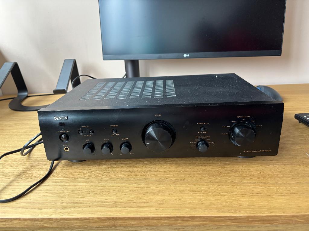 Denon PMA-700AE stereo versterker + afstandsbediening, Audio, Tv en Foto, Versterkers en Receivers, Ophalen, Gebruikt, Denon, 60 tot 120 watt