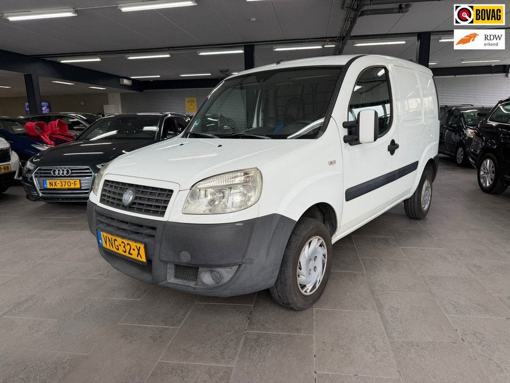 Fiat Doblò 1.6 SX bestelauto benzine elektrisch pakket nieu, Auto's, Bestelauto's, Voorwielaandrijving, 1596 cc, Stof, Gebruikt