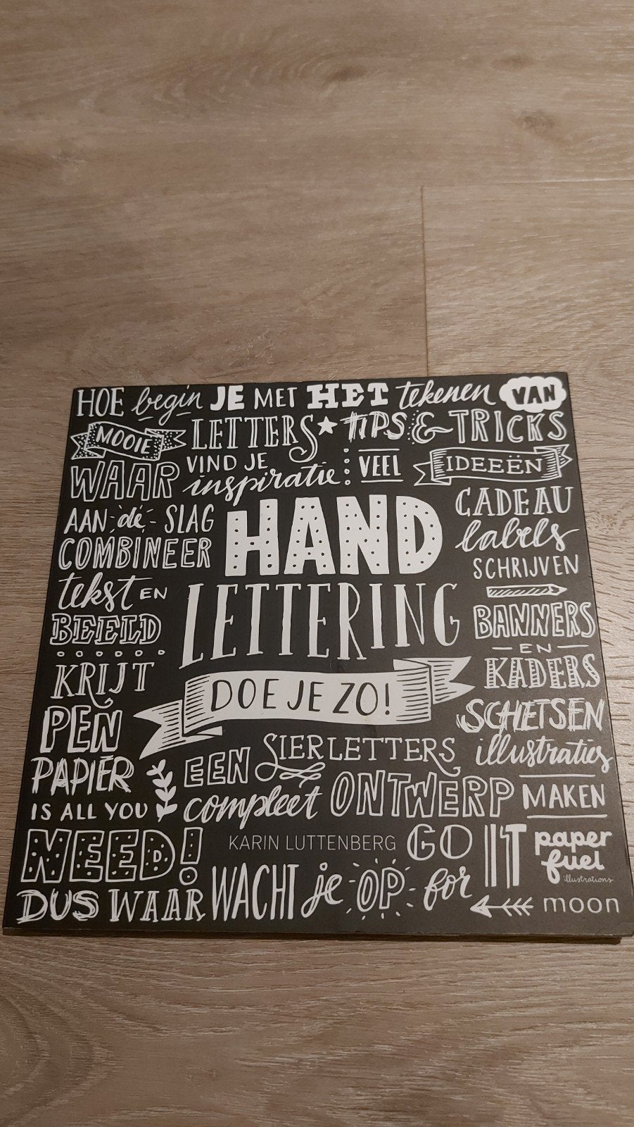 Handlettering Doe Je Zo! - Karin Luttenberg, Ophalen of Verzenden, Zo goed als nieuw