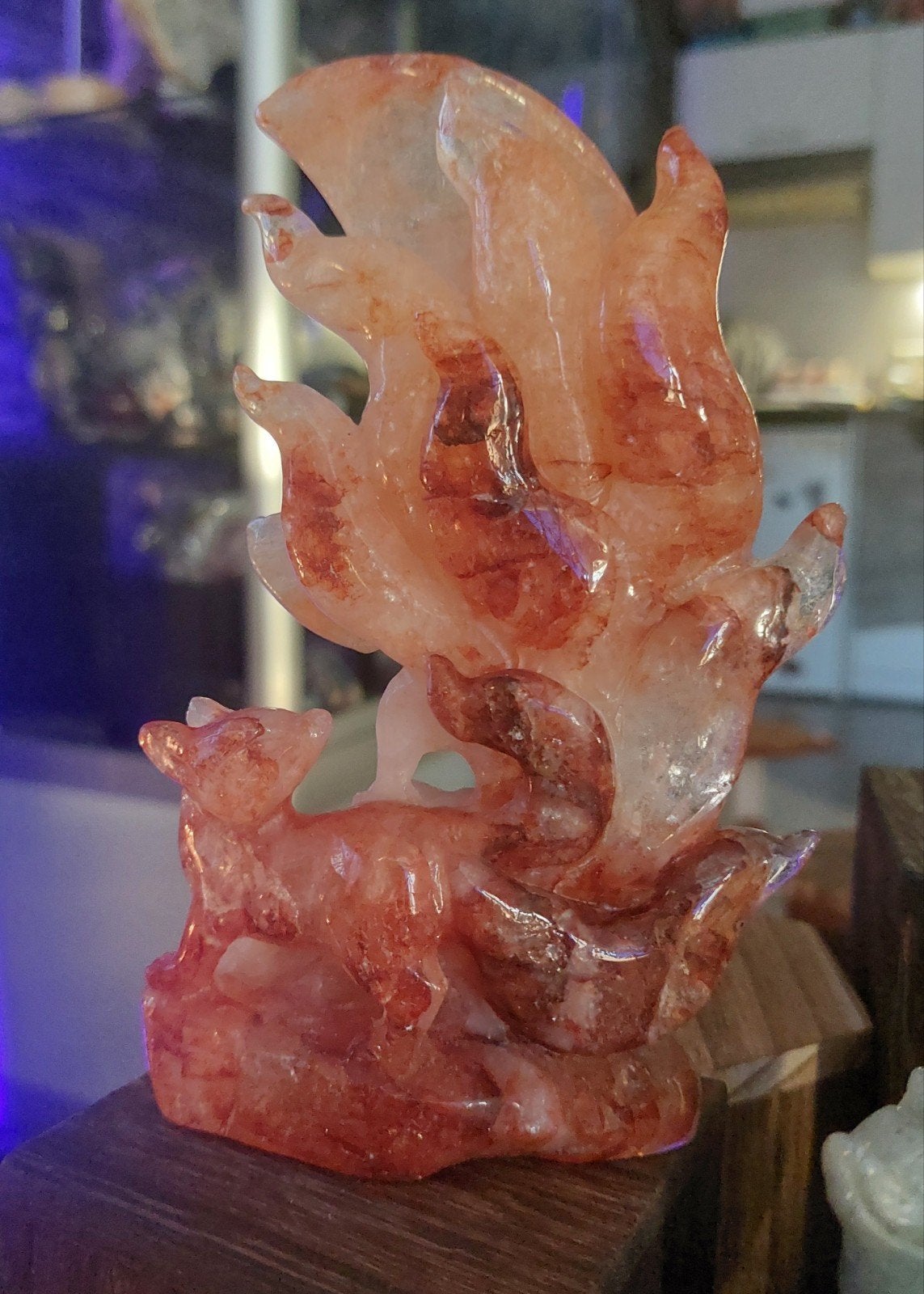 Vuurkwarts mythische vos met maan - hand carving, Verzenden, Mineraal