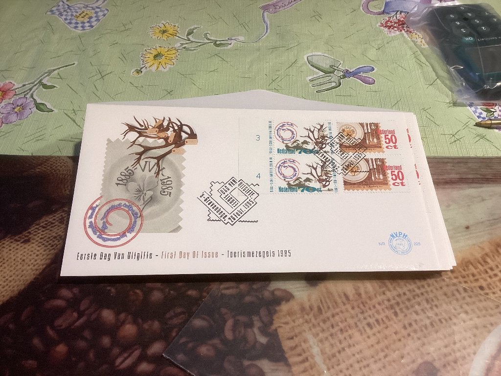 No5108 Afwijkend E235 paar met tab Heb ook Nederland jaargan, Ophalen, Onbeschreven, Nederland