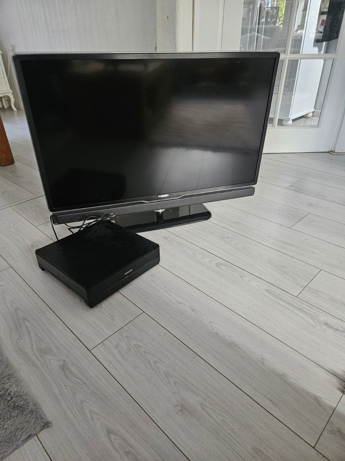 42 inch. phillips tv te koop voor een aannemelijk bod., Ophalen, Philips, Gebruikt, 50 Hz