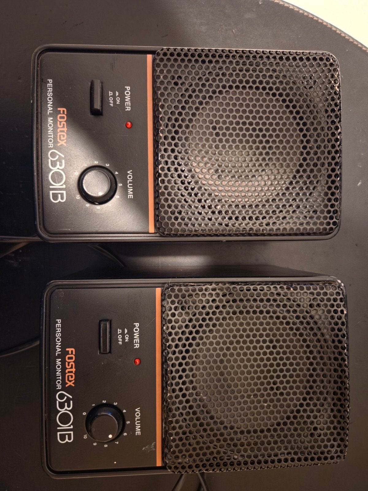 2x Fostex 6301B actieve monitor speakers + flightcase, Ophalen of Verzenden, Gebruikt, Studiomonitor, Overige merken