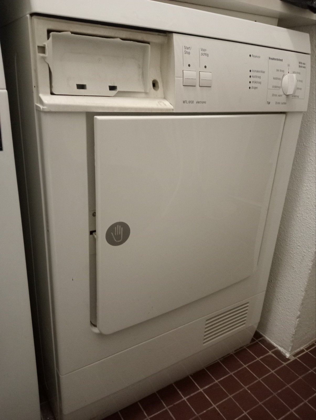 Defecte Bosch Maxx wasdroger - ideaal voor onderdelen, Ophalen, 6 tot 8 kg, Luchtafvoer, Voorlader
