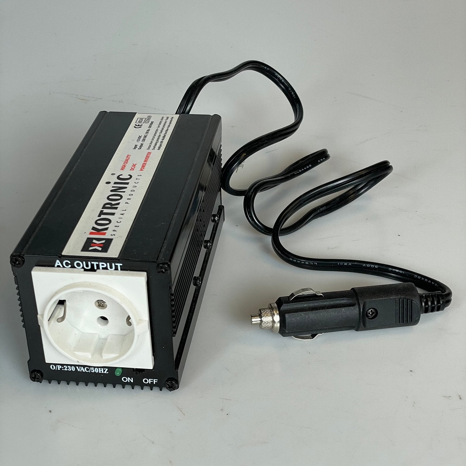Omvormer 12v 220v Kotronic, Ophalen, Zo goed als nieuw