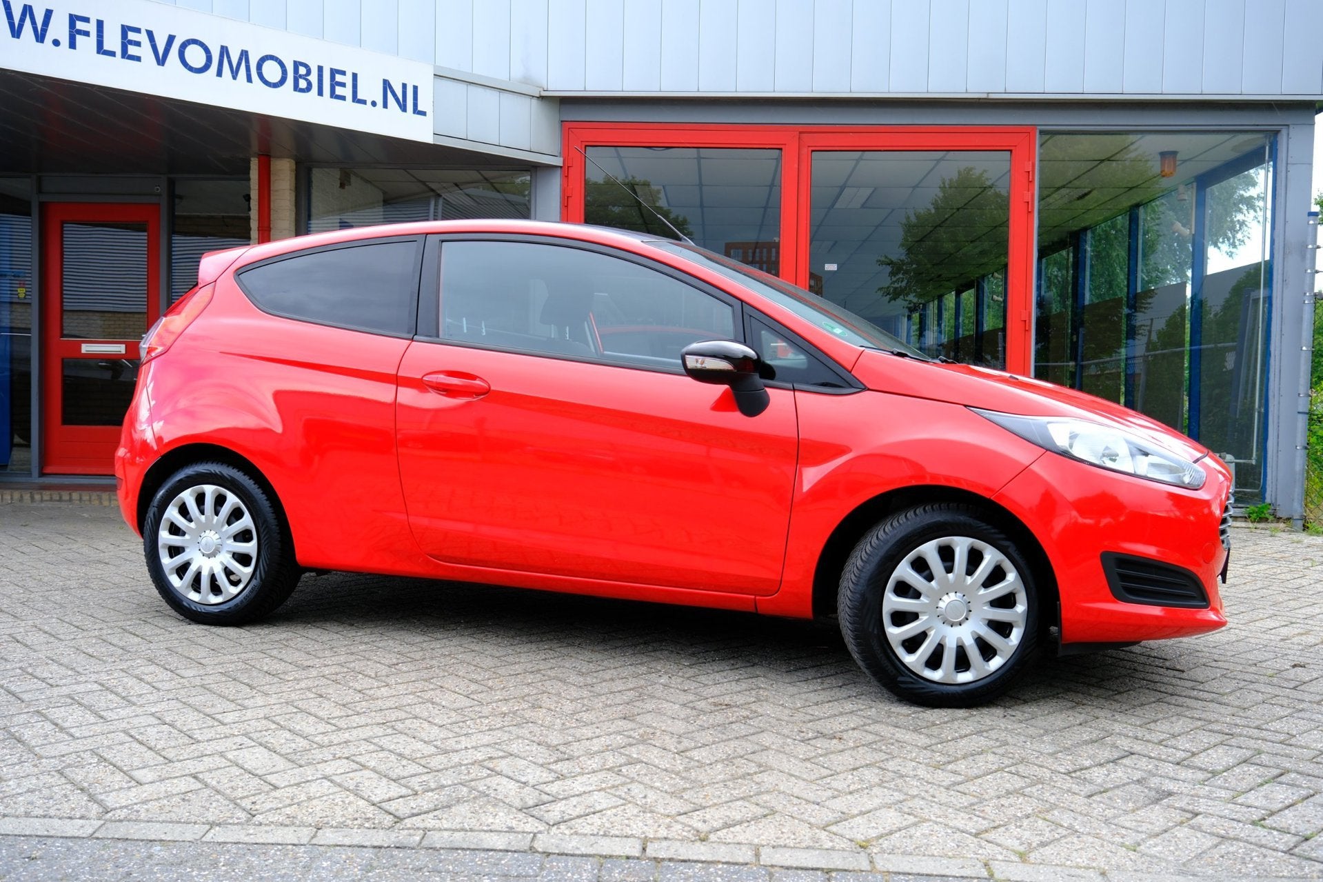 Foto 4 van Ford Fiesta 1.0 Style Airco|Stoelverw|Voorruit verw