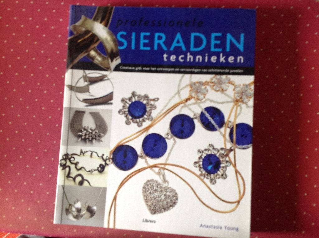 Schitterend boek "Sieraden technieken", Boeken, A.Young, Zo goed als nieuw, Sieraden maken, Ophalen of Verzenden
