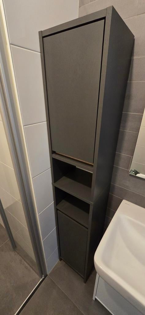 Hoge badkamerkast - Donkergrijs deurtjes en open vakken, Ophalen, (Half)hoge kast, Minder dan 50 cm, Gebruikt