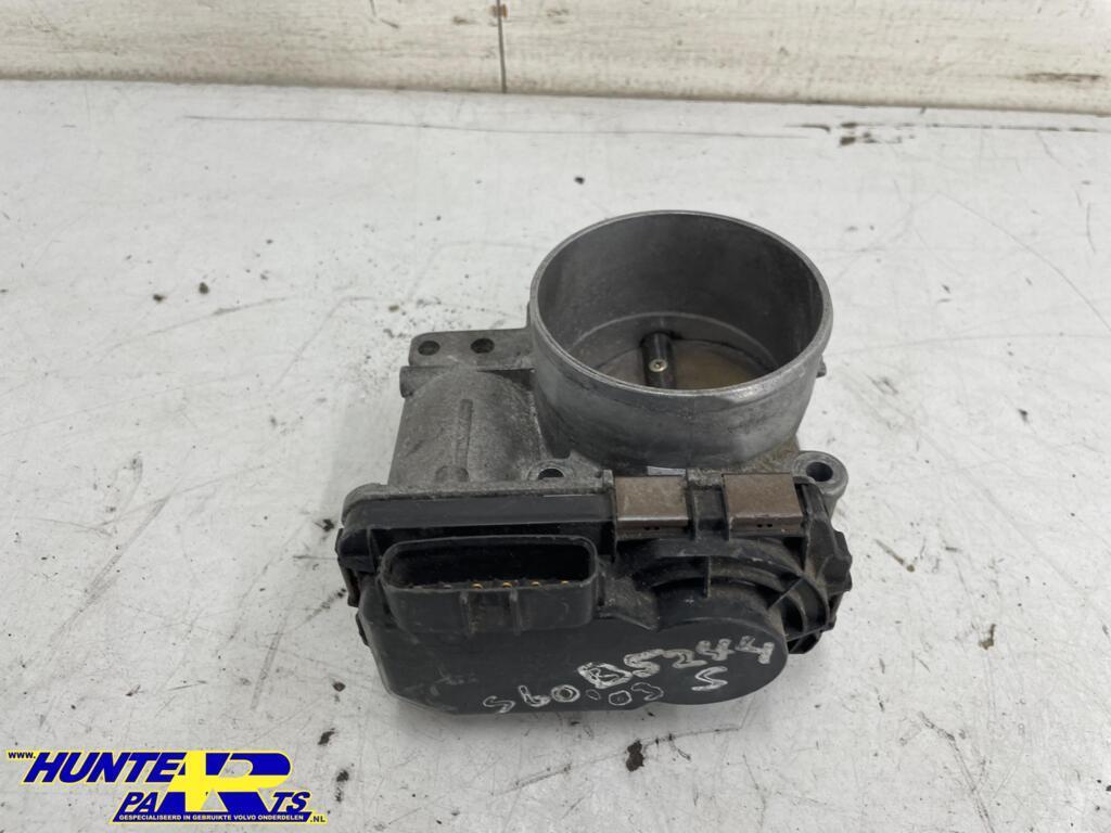 Gasklep huis Volvo V70/S60/S80 II ('03-'05) 8677796, Gebruikt, Ophalen of Verzenden, Volvo