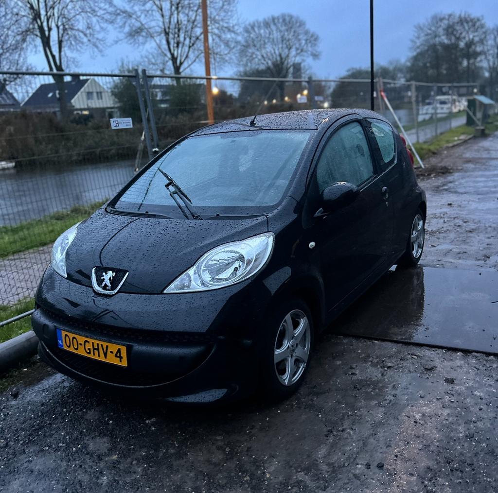 Peugeot 107 1.0 12V 3DR 2008 Zwart, Auto's, Peugeot, Particulier, Benzine, A, Hatchback, Handgeschakeld, Origineel Nederlands