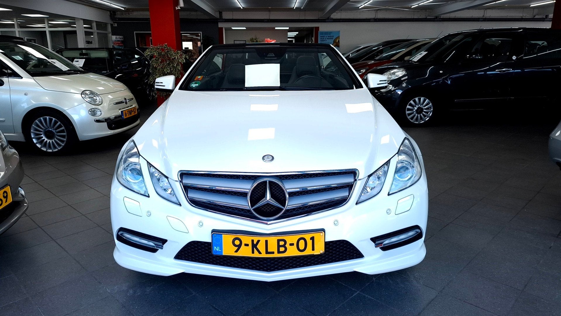 Mercedes-Benz E-klasse Cabrio 300 CGI Elegance, Auto's, Euro 5, Achterwielaandrijving, Zwart, 4 stoelen