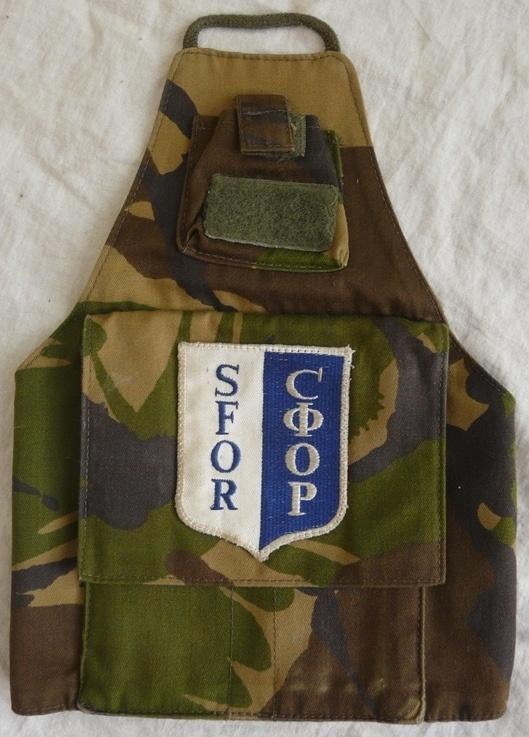 Armband / Schouderband / Armlet SFOR Woodland, KL, 1990s.(4), Verzamelen, Ophalen of Verzenden, Landmacht, Nederland, Kleding of Schoenen