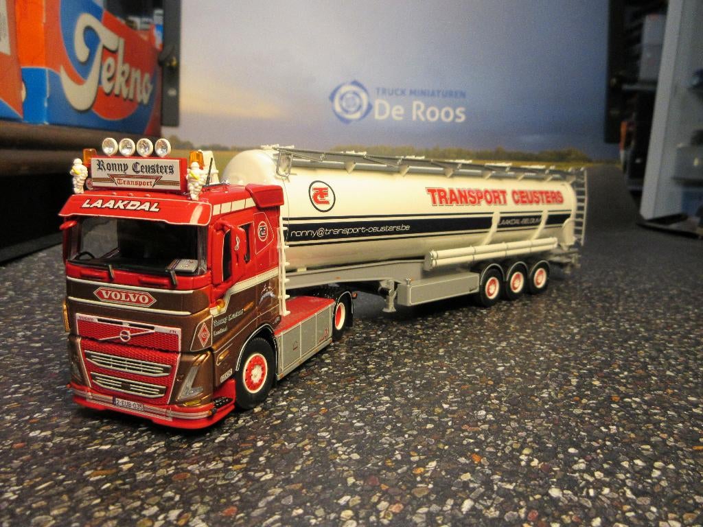 Tekno Volvo FH5 Ronny Ceusters met certificaat 88130, Hobby en Vrije tijd, Modelauto's | 1:50, Ophalen of Verzenden, Nieuw, Bus of Vrachtwagen