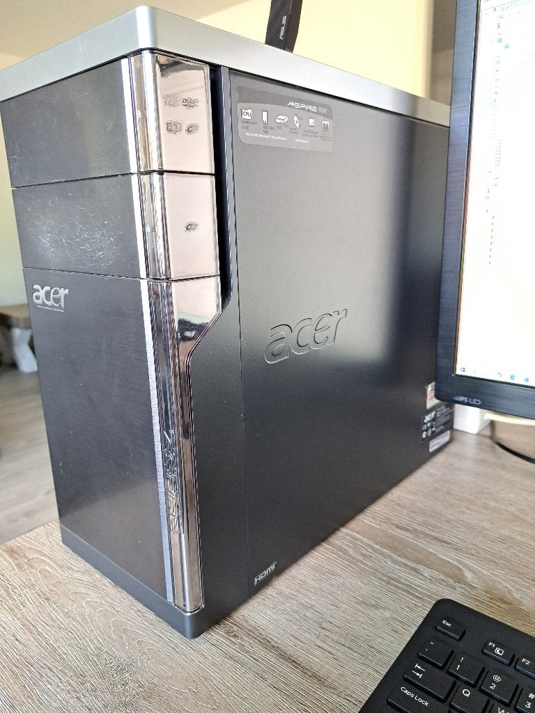 Acer compleet met monitor en draadloos toetsenbord en muis., Computers en Software, Desktop Pc's, Gebruikt, 2 tot 3 Ghz, HDD, SSD