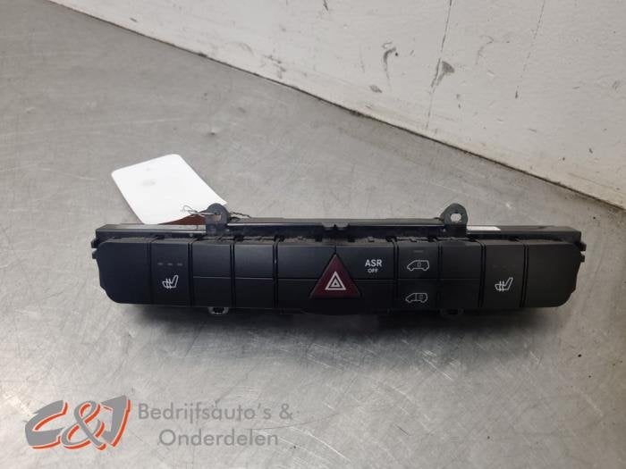 Paniekverlichtings Schakelaar van een Mercedes Sprinter, Gebruikt, -, Ophalen of Verzenden, -