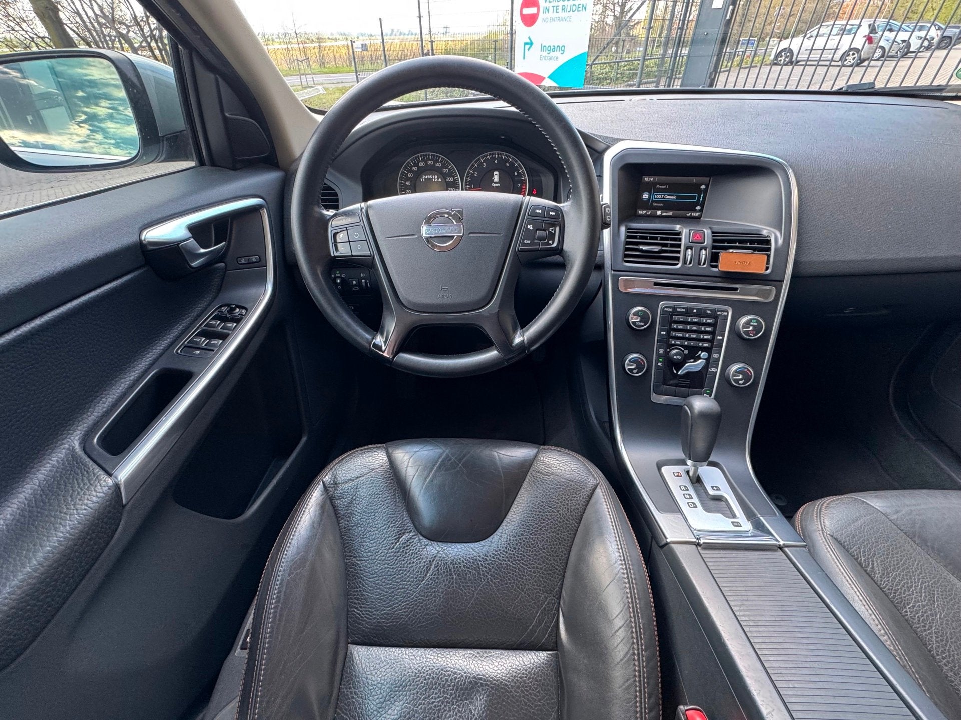 Foto 11 van Volvo XC60 2.0 T5 |LEES TEKST|