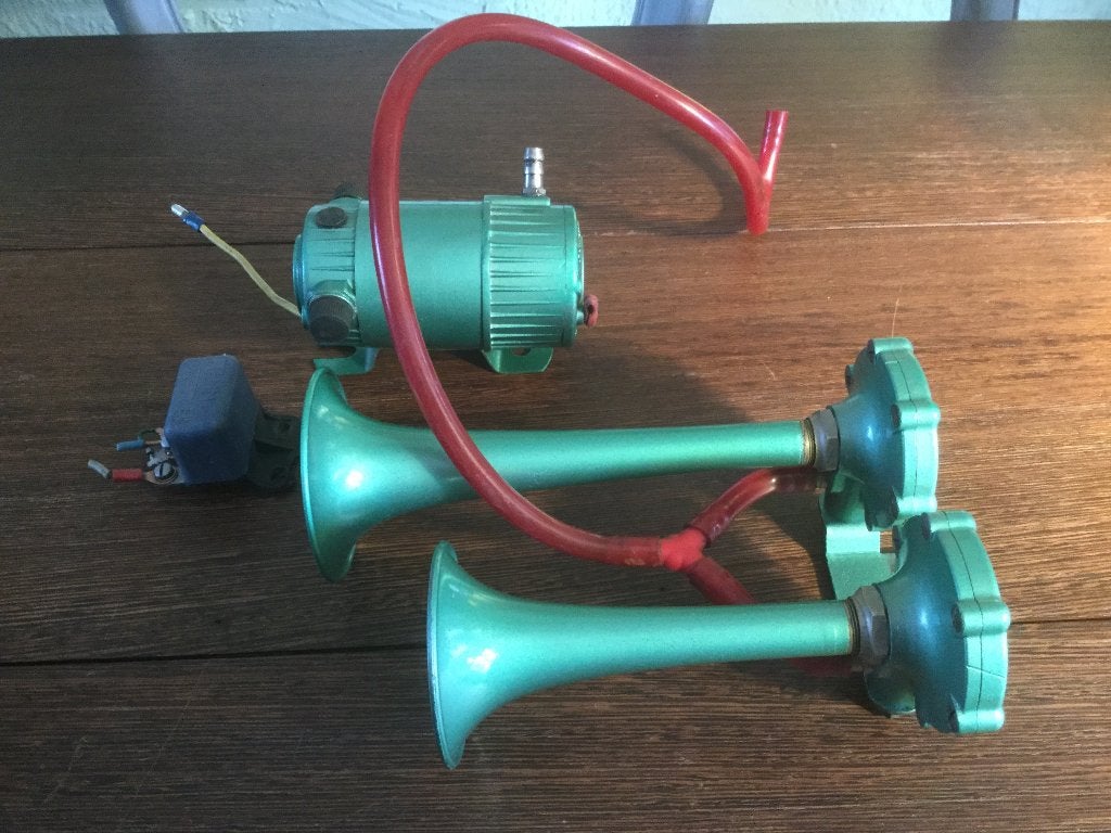 luchthoorn 6 volt, Ophalen of Verzenden, Gebruikt, Universele onderdelen