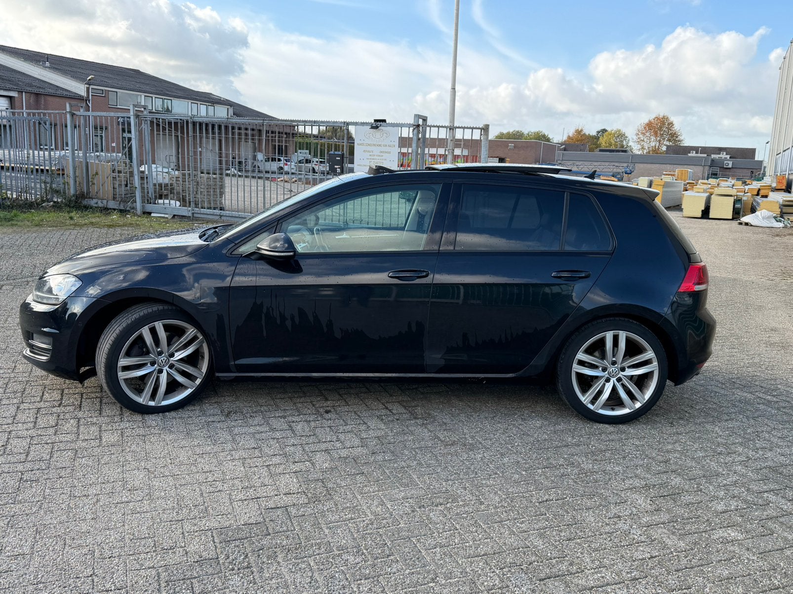 Volkswagen Golf 1.4 TSI 103KW DSG 2013 Zwart, Auto's, Dealer onderhouden, 4 cilinders, Zwart, Leder