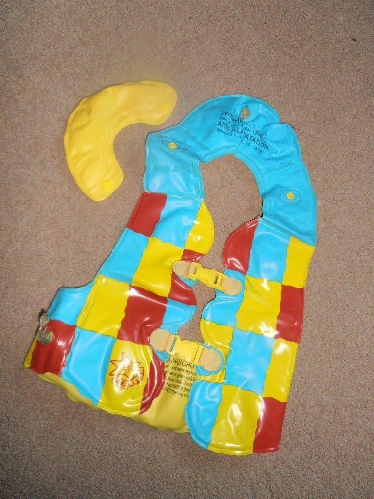 Zwemvestje 13-18 kg - 2,5-4 jaar, Watersport en Boten, Kind, Starfish, Ophalen of Verzenden, Zo goed als nieuw