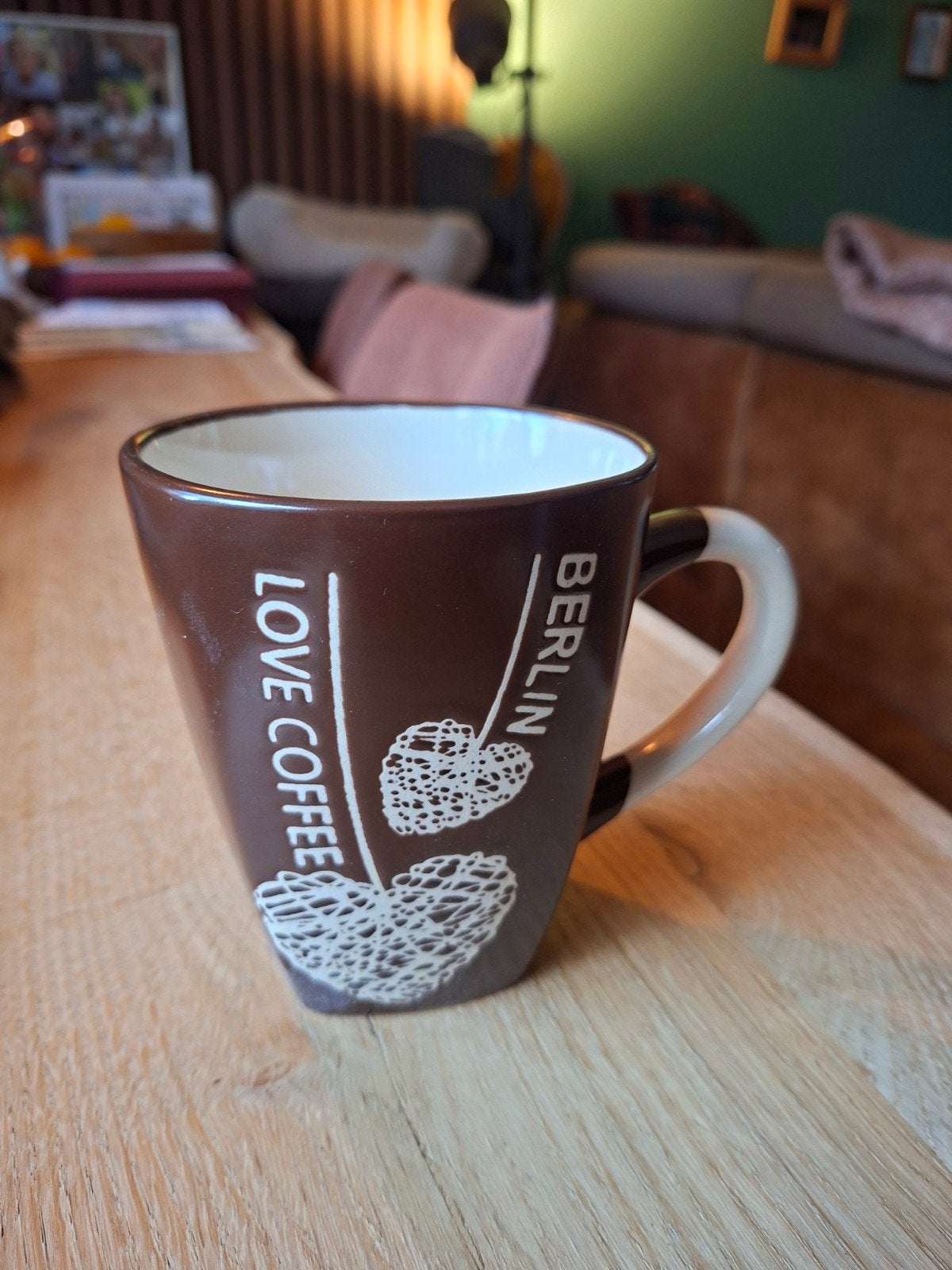 Mok "Love Coffee Berlin" - Bruin met witte accenten, Ophalen, Overige typen, Zo goed als nieuw, Steen/keramiek