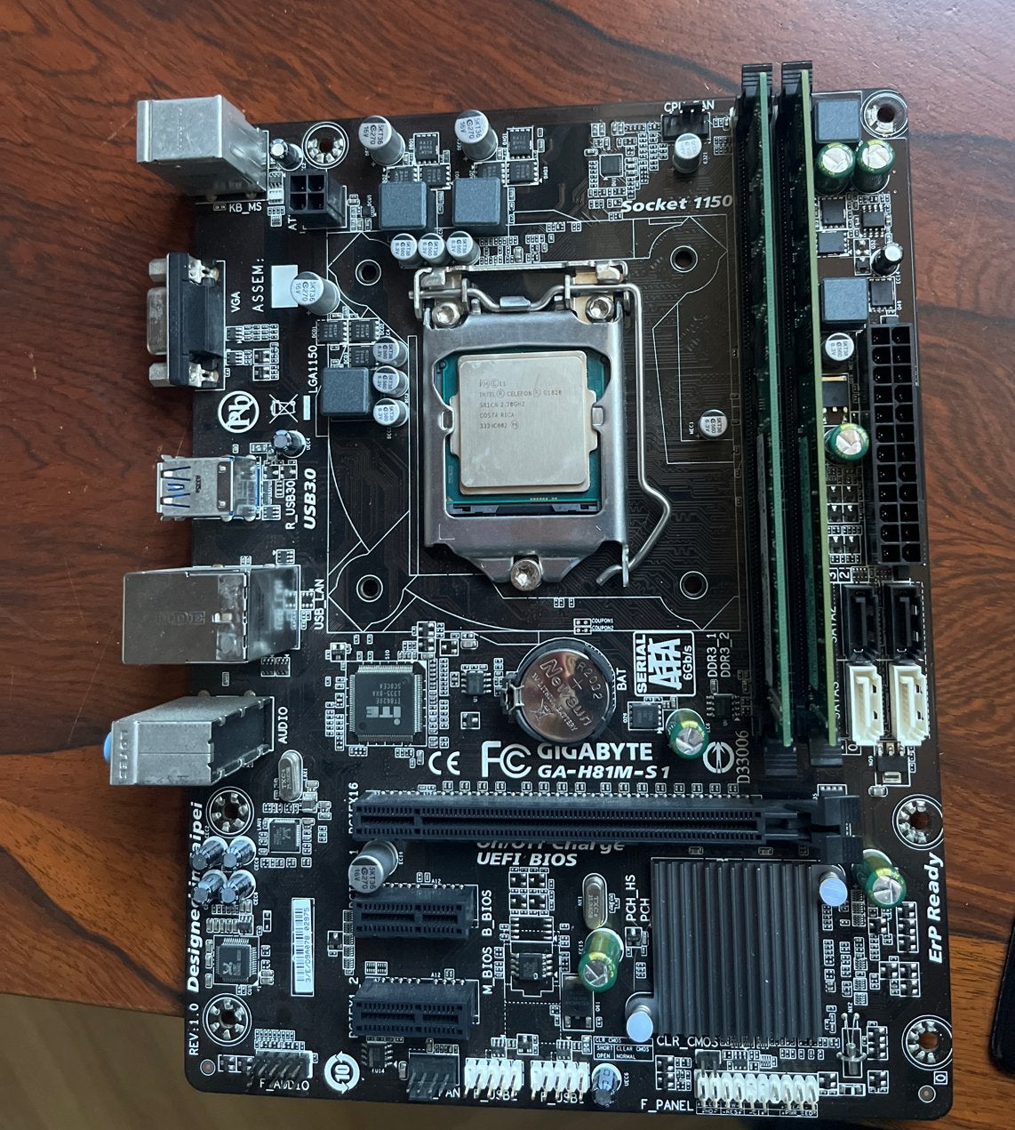 Gigabyte GA-H81M-S1 Moederbord met Intel Celeron G1820, Computers en Software, Ophalen of Verzenden, Gebruikt, Intel, DDR3