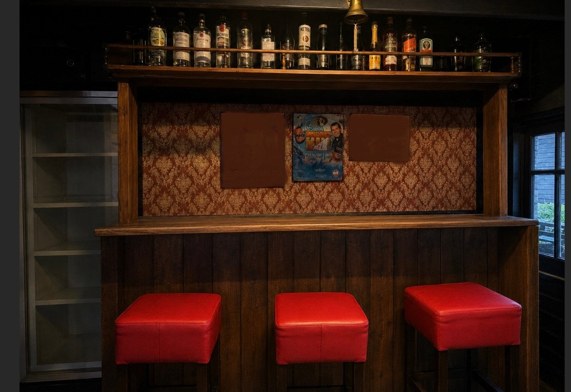 Cafe Bar Maincafe Thuisbar Drankbar inc koelkast en klep, Huis en Inrichting, 1 kruk, Ophalen of Verzenden, Zo goed als nieuw