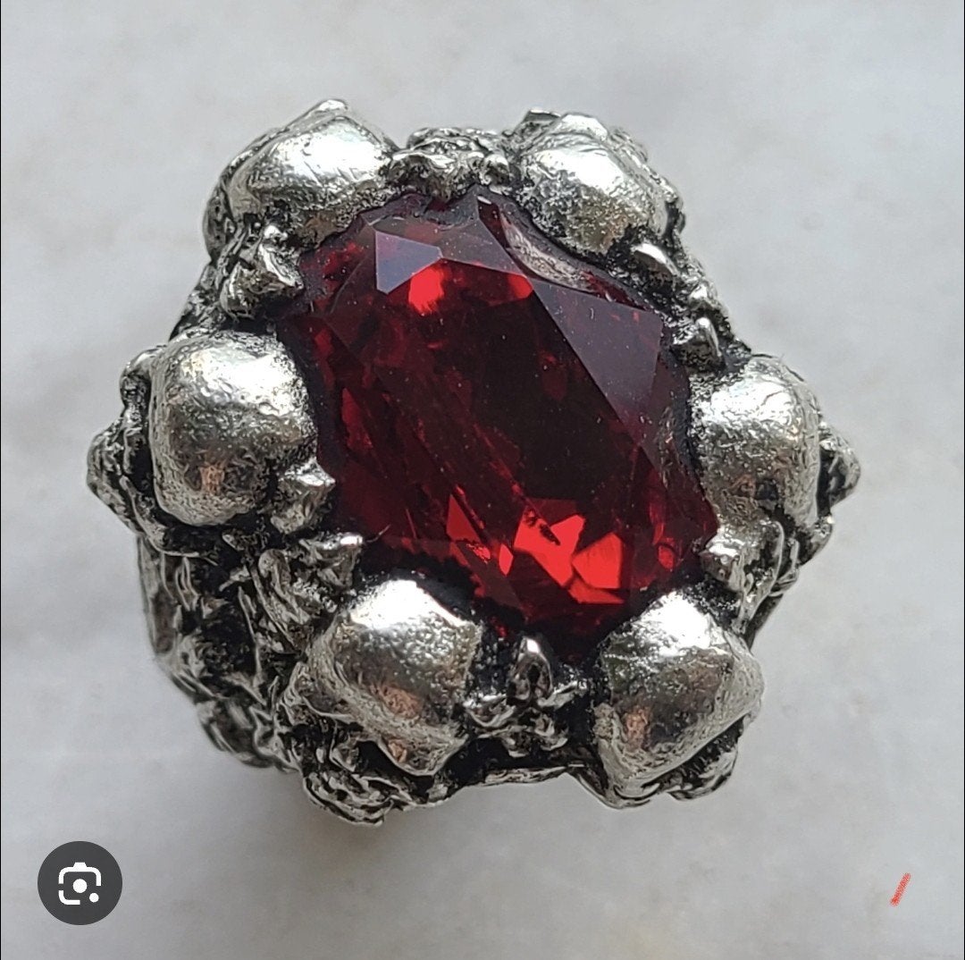 Shadow of death ring (gezocht)., Ophalen of Verzenden, Zo goed als nieuw, Goud, Overige materialen
