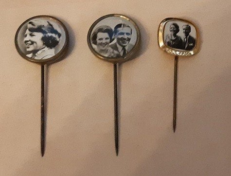 Speldjes Koningshuis Royalty, Ophalen of Verzenden, Gebruikt, Overige onderwerpen, Speldje of Pin