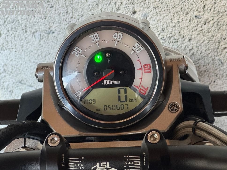 YAMAHA MT 01 (bj 2005), 1670 cc, 4 cilinders, Bedrijf, Onbekend