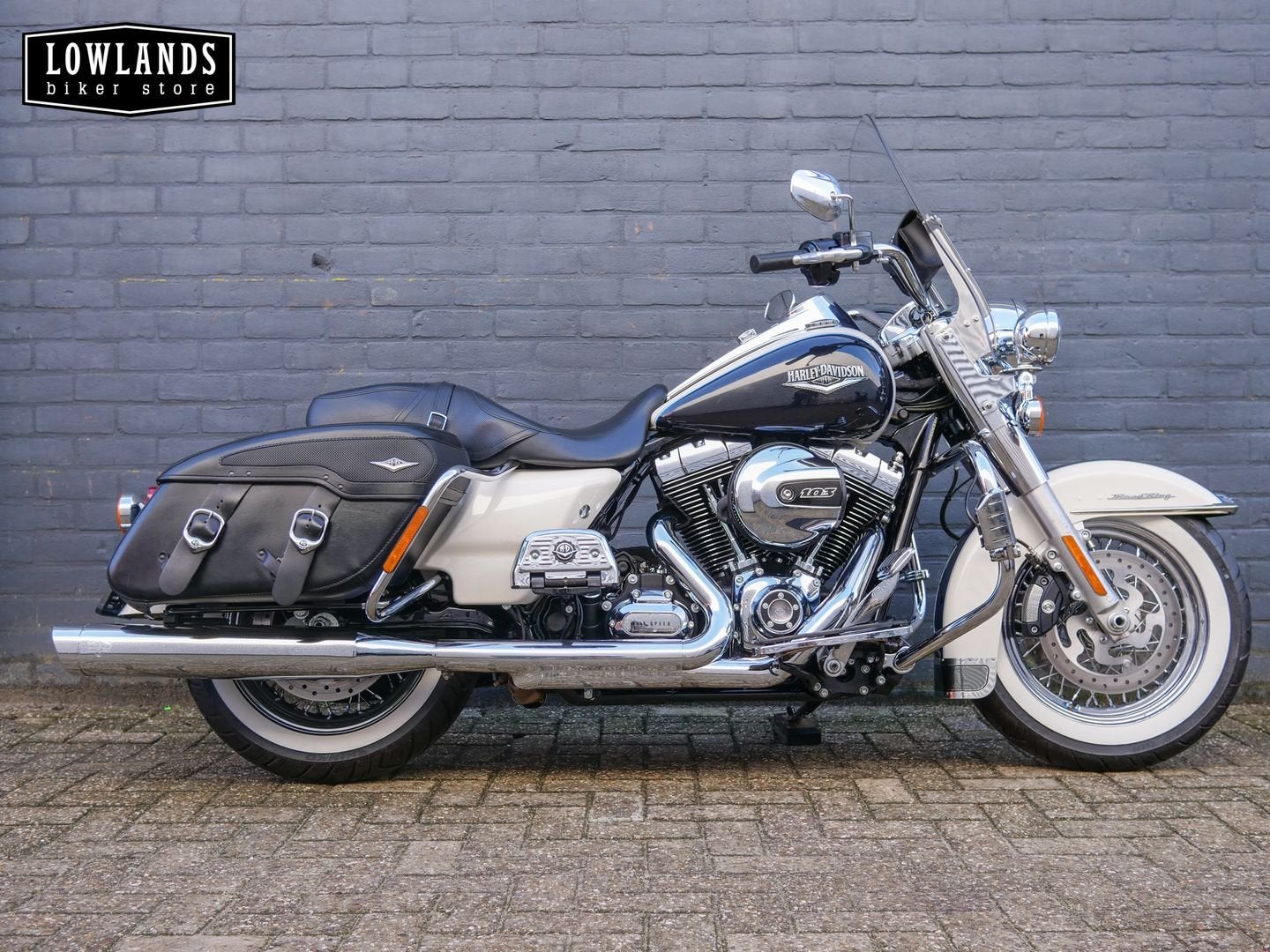 HARLEY-DAVIDSON ROAD KING CLASSIC FLHRC (bj 2013), Motoren, Motoren | Harley-Davidson, 2 cilinders, 1690 cc, HARLEY-DAVIDSON, Bedrijf