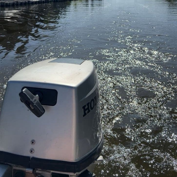 Rubber boot kesser met 15 pk 4 takt honda buitenboordmotor, Ophalen, Zo goed als nieuw, Motor en Techniek, Motorboot