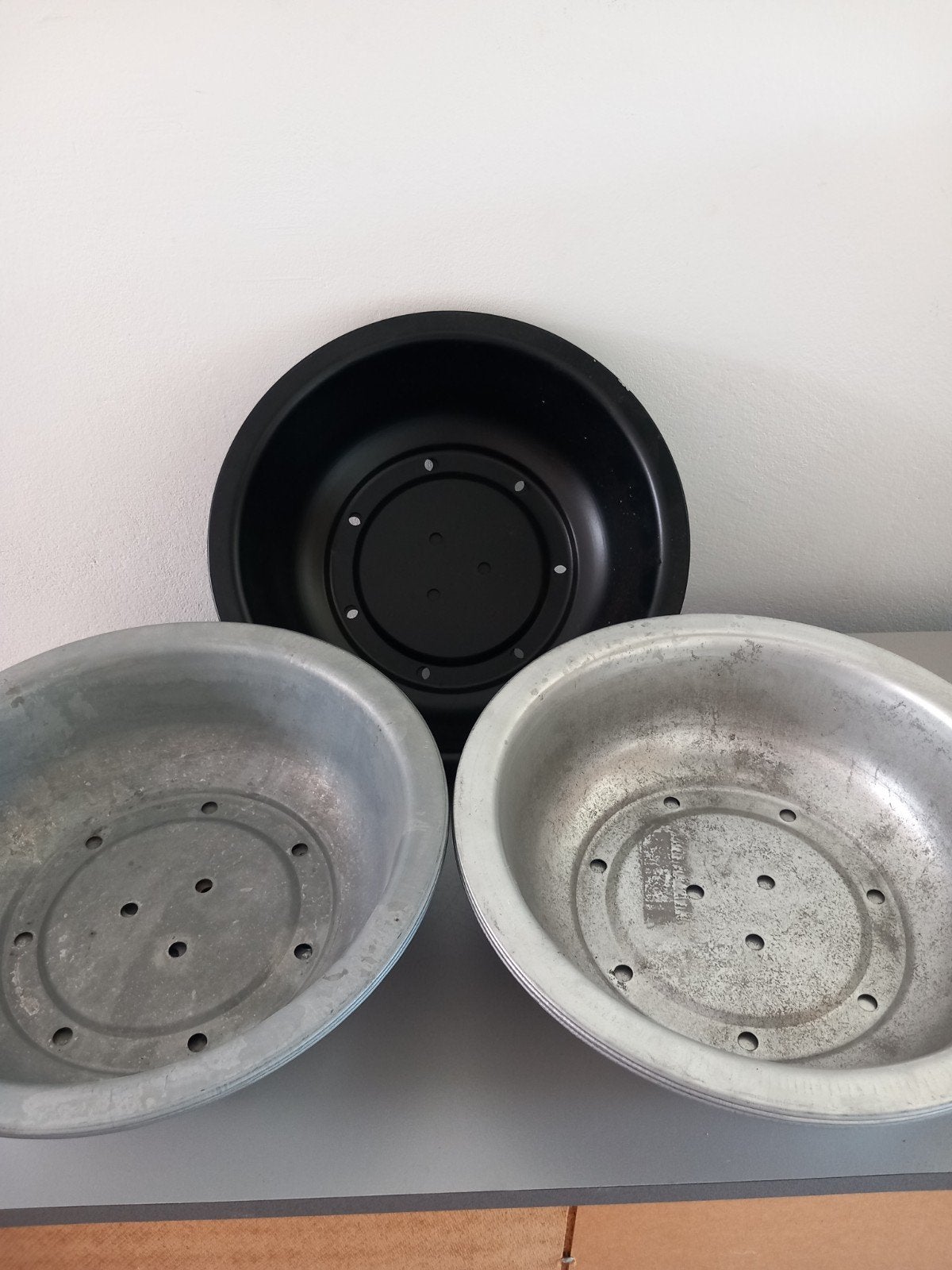 Set van 8 ronde zinken schalen, Tuin en Terras, Bloembakken en Plantenbakken, Gebruikt, Metaal, Binnen, Balkon, Tuin, Minder dan 30 cm