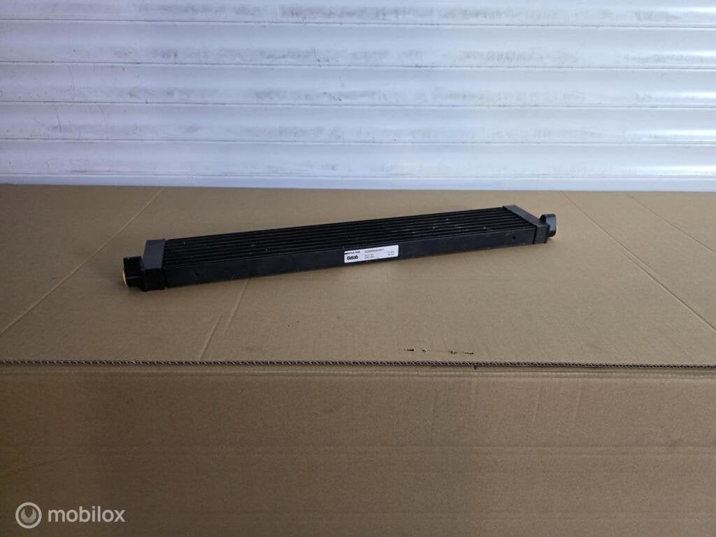 Mercedes C63 amg Oliekoeler W205 a0995000001, Gebruikt, Ophalen of Verzenden